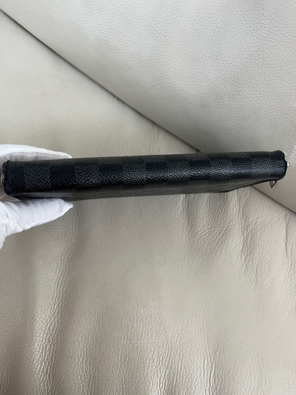 Louis Vuitton Damier Graphite Zip-Around Wallet with Silver Hardware Unisex - Picture 11 of 12